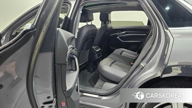 Audi e-Tron id 4562064 из Кореи 18