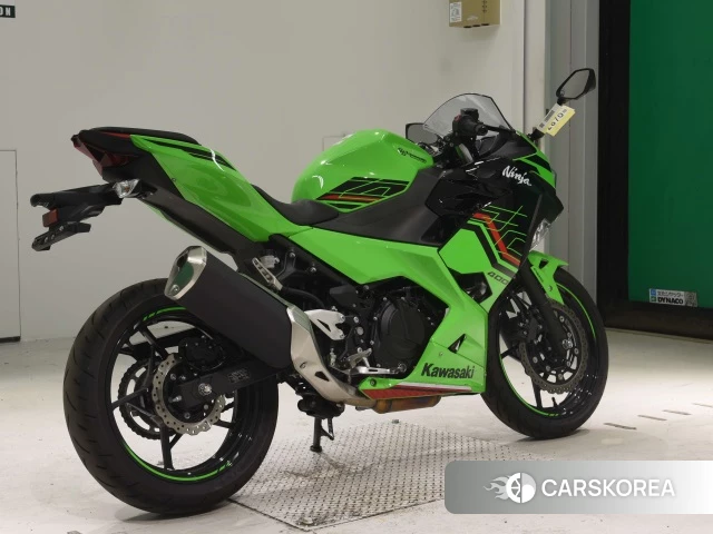 Проданный Kawasaki NINJA 400 2023 из Японии, фото 2