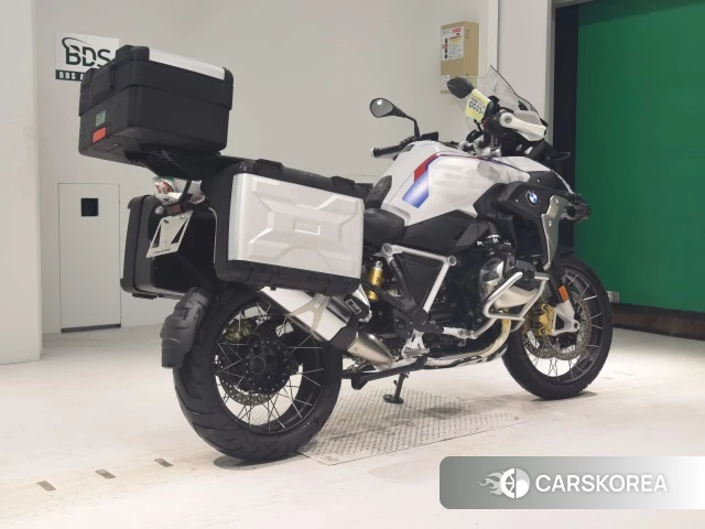 Проданный BMW R1250GS 2022 из Японии, фото 2