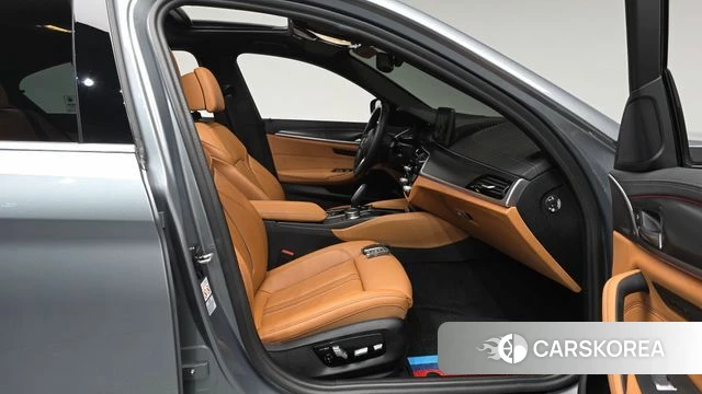 BMW 5 Series (G30) id 4792969 из Кореи 18