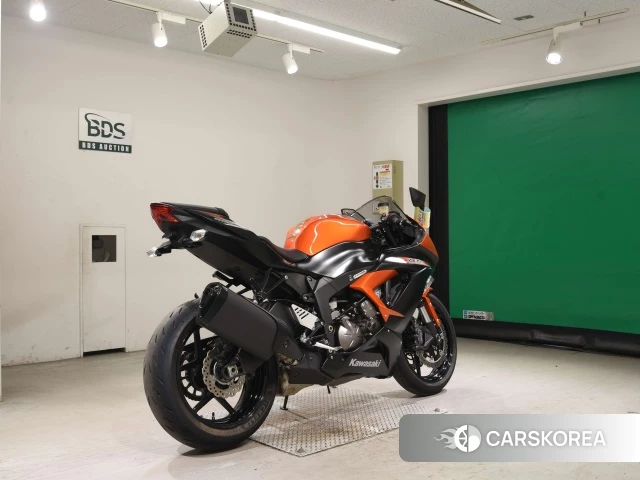Проданный Kawasaki ZX-6R NINJA ABS 2014 из Японии, фото 2
