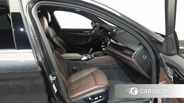BMW 5 Series (G30) id 4356509 из Кореи 18