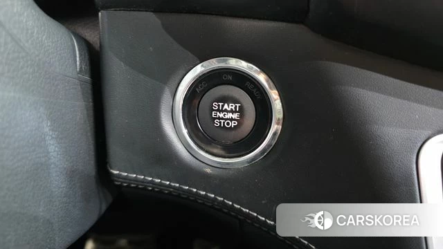Ssangyong Rexton Sports Cannes id 4384375 из Кореи 18