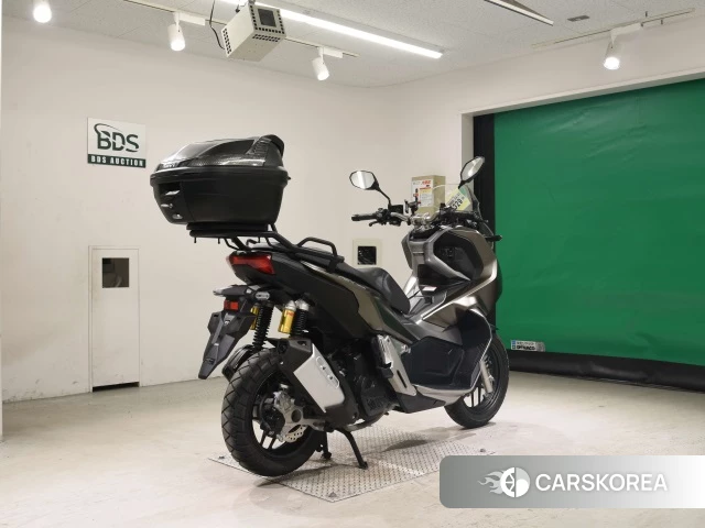 Проданный Honda ADV150 2019 из Японии, фото 2