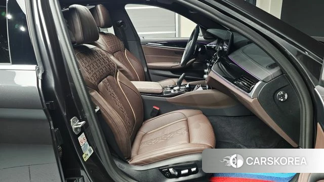 BMW 5 Series (G30) id 4871929 из Кореи 18