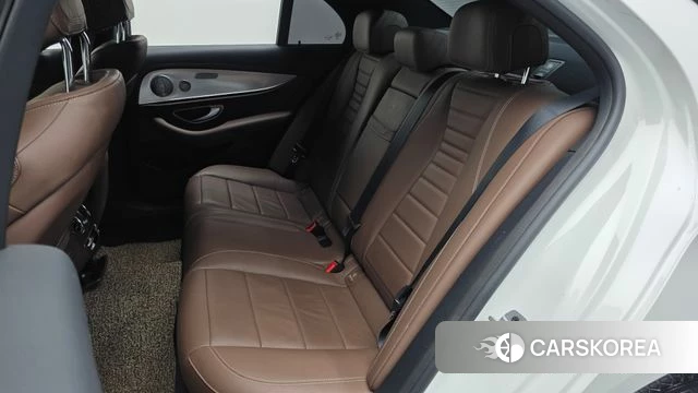 Mercedes-Benz E-Class W213 id 4727146 из Кореи 18