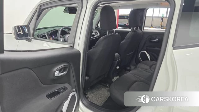 Jeep Renegade id 4331325 из Кореи 18