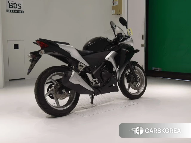 Проданный Honda CBR250R ABS id 4175821 из Японии, фото 2