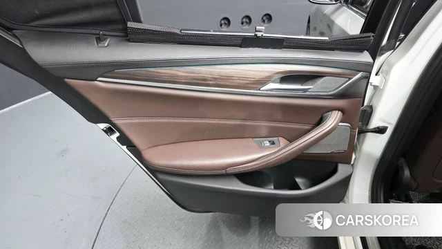 BMW 5 Series (G30) id 4759480 из Кореи 18