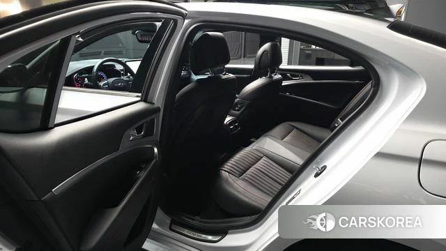 Genesis G70 id 4596268 из Кореи 18