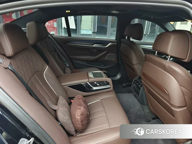 BMW 5 series PHEV id 4333418 из Китая 18