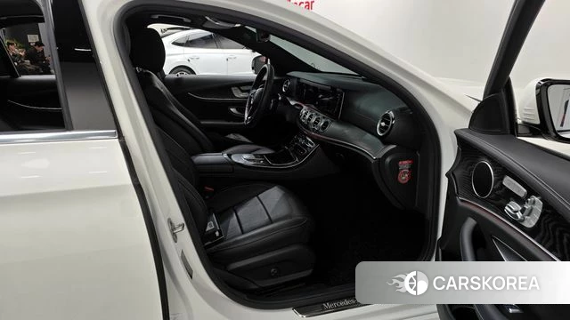 Mercedes-Benz E-Class W213 id 4223509 из Кореи 18