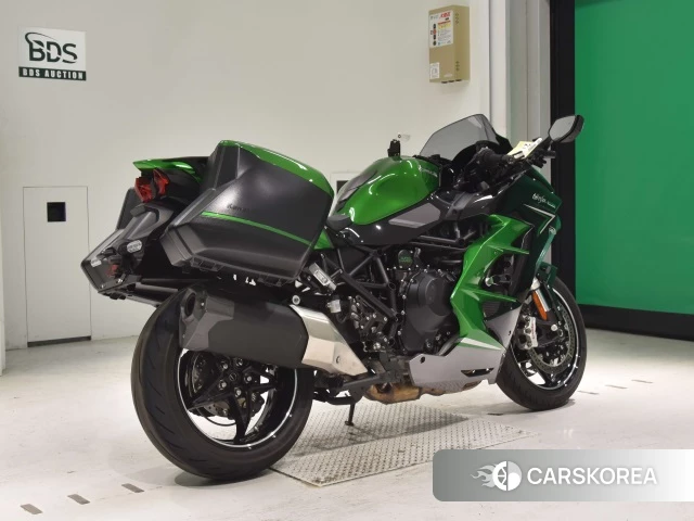 Проданный Kawasaki NINJA H2 SX SE 2023 из Японии, фото 2
