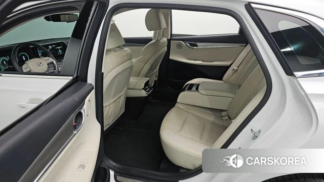 Hyundai The New Grandeur IG Hybrid id 4231692 из Кореи 18