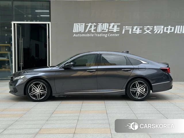 Honda Accord id 4348797 из Китая 18
