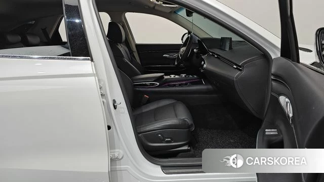 Genesis GV70 id 4282877 из Кореи 18