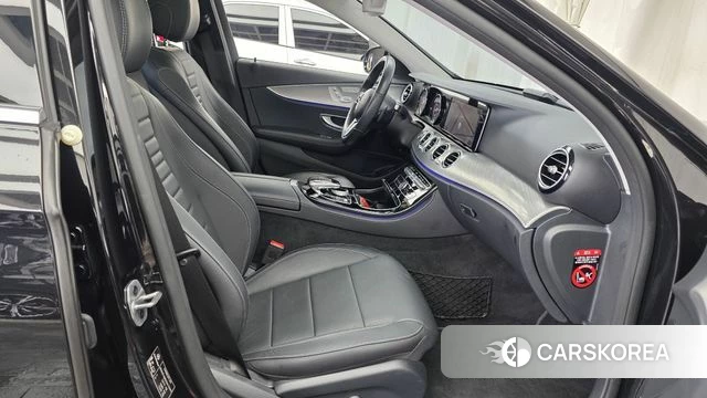 Mercedes-Benz E-Class W213 id 4568445 из Кореи 18