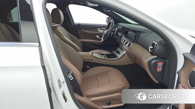 Mercedes-Benz E-Class W213 id 4401676 из Кореи 18