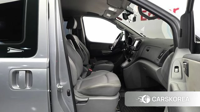 Hyundai The New Grand Starex id 4619899 из Кореи 18