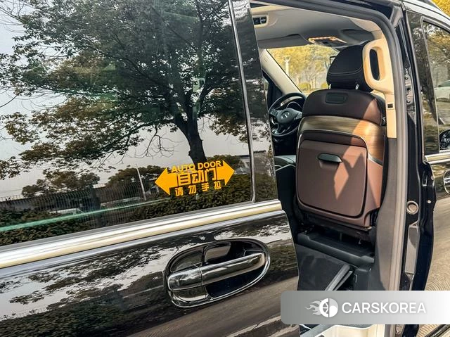 Mercedes-Benz V-class id 4277685 из Китая 18