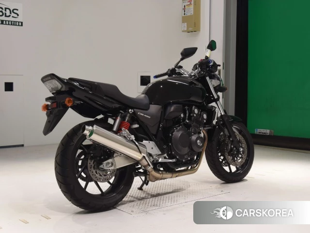 Проданный Honda CB400SF ABS 2022 из Японии, фото 2