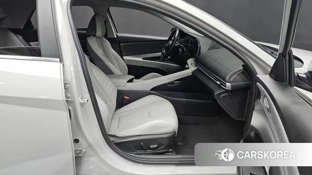 Hyundai Avante Hybrid (CN7) id 4848228 из Кореи 18