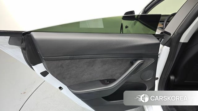 Tesla Model 3 id 4636235 из Кореи 18