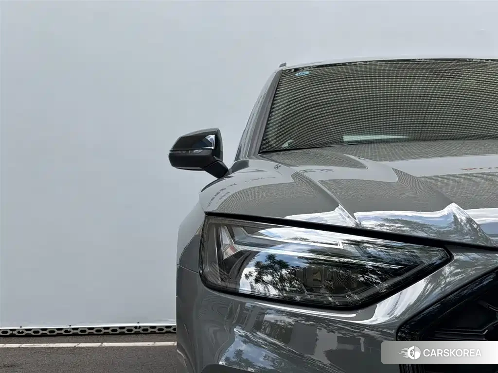 Audi Q5L id 4545691 из Китая 18