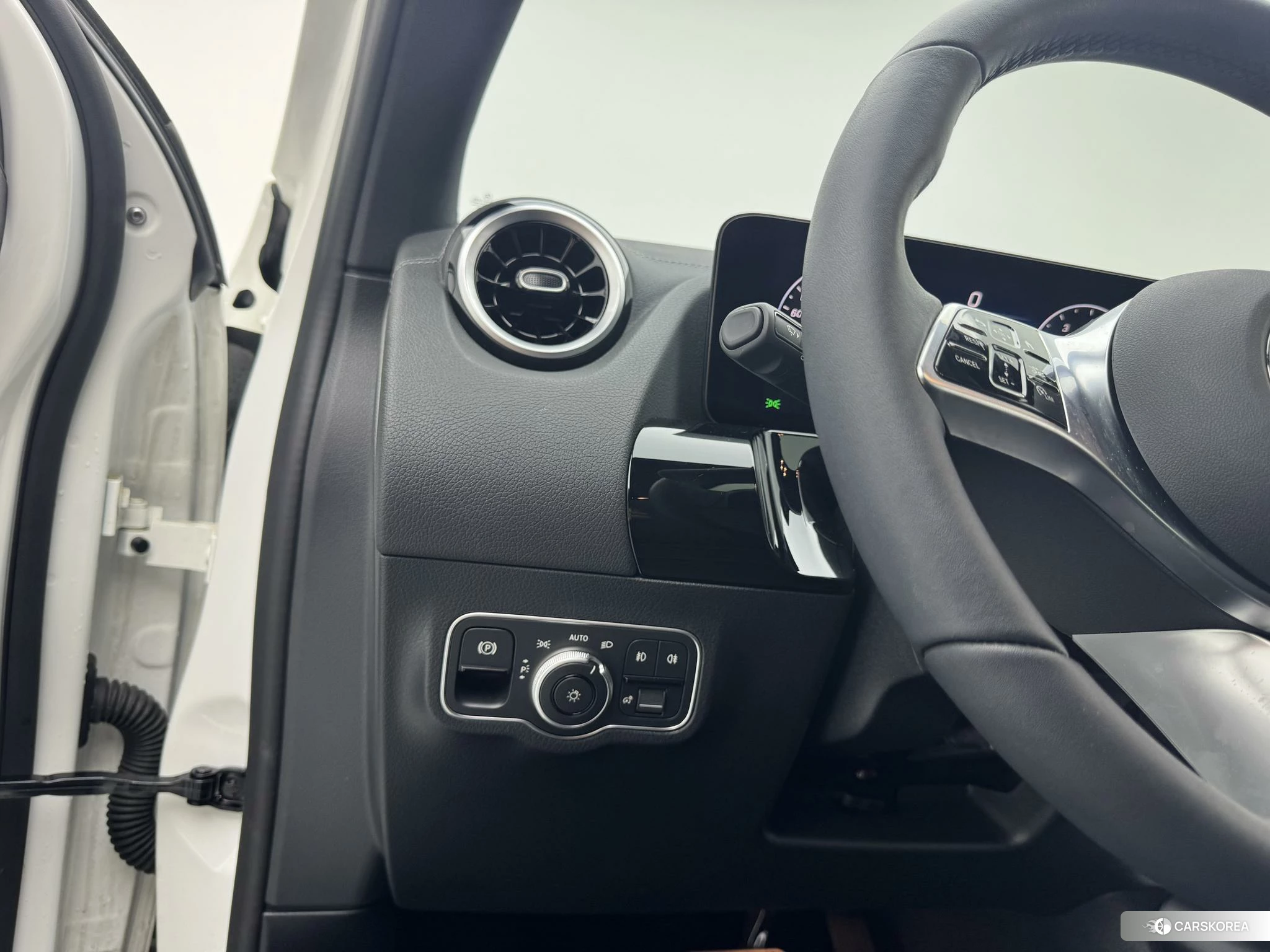 Mercedes-Benz GLA id 4455552 из Китая 18