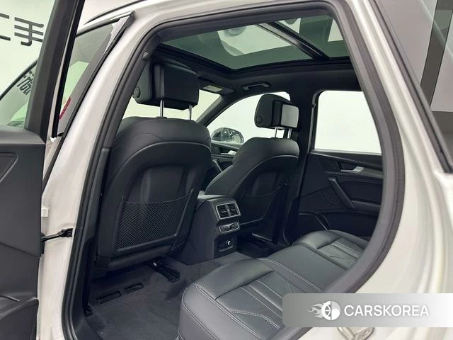 Audi Q5L id 3908267 из Китая 18