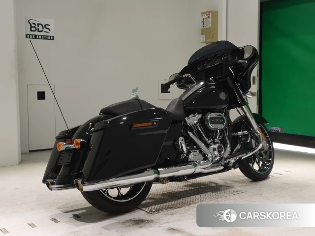Проданный Harley-Davidson Street Glide FLHXS1870 2023 из Японии, фото 2