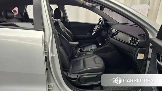 Kia Niro id 4760469 из Кореи 18