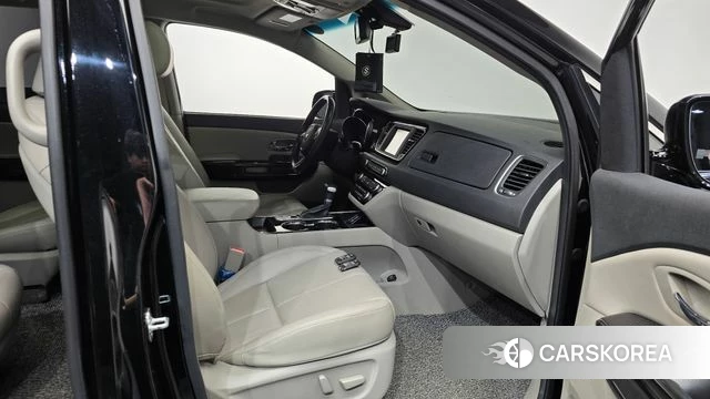 Kia The New Carnival id 4508028 из Кореи 18