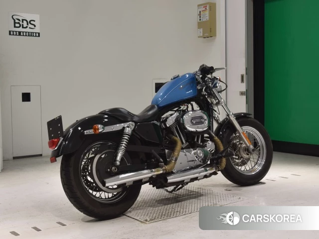 Проданный Harley-Davidson Sportster XL1200C 2011 из Японии, фото 2