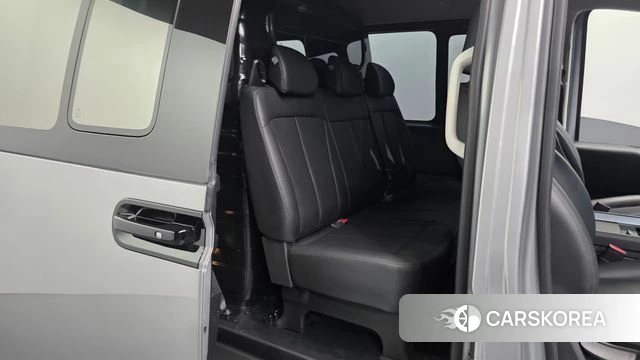 Hyundai Staria id 4329426 из Кореи 18