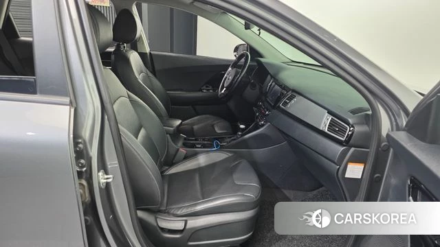 Kia Niro id 4502794 из Кореи 18