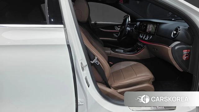 Mercedes-Benz E-Class W213 id 4715955 из Кореи 18