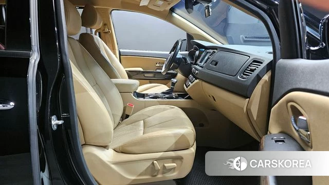 Kia The New Carnival id 4203533 из Кореи 18