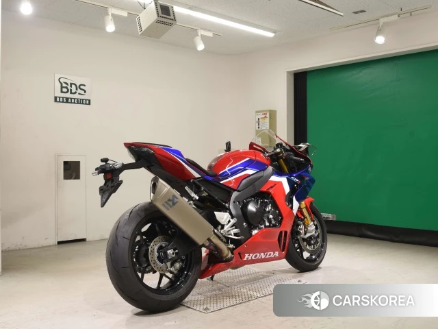 Проданный Honda CBR1000RR-R FIREBLADE SP 2020 из Японии, фото 2