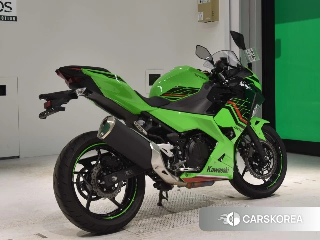 Проданный Kawasaki NINJA 400 2023 из Японии, фото 2