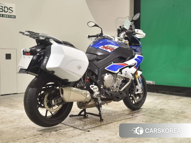 Проданный BMW S1000XR 2018 из Японии