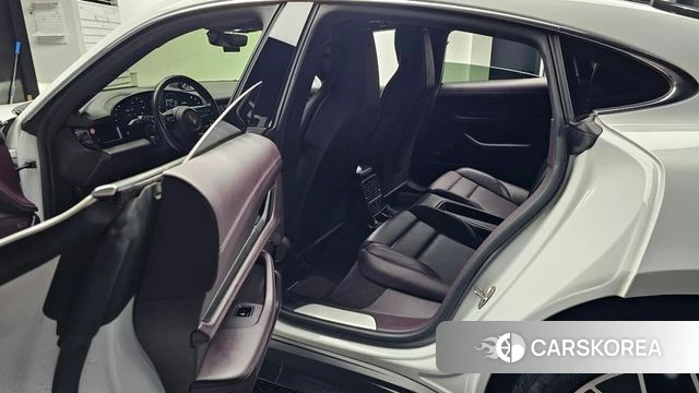 Porsche Taycan id 4231781 из Кореи 18