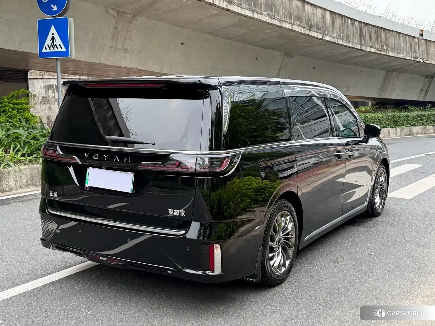 Lantu Automobile Lantu Dreamer id 4577726 из Китая 18
