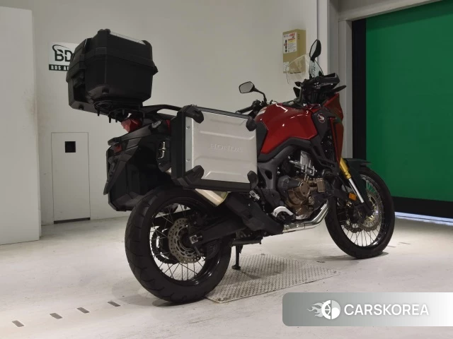 Проданный Honda CRF1000L AFRICA TWIN 2017 из Японии, фото 2