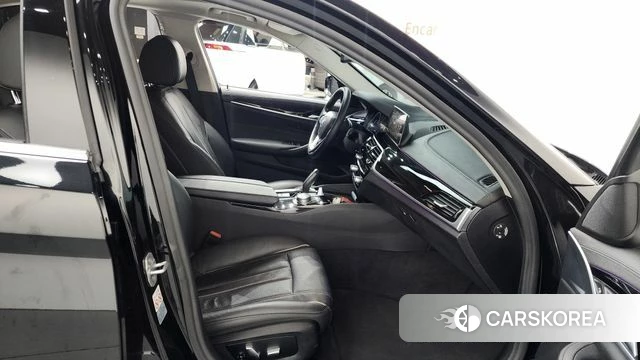 BMW 5 Series (G30) id 4339298 из Кореи 18