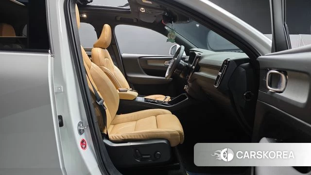 Volvo XC40 id 4500962 из Кореи 18