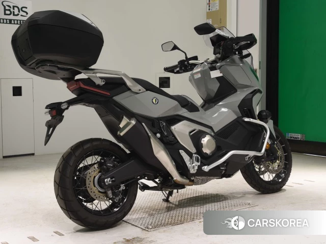 Проданный Honda X-ADV 750 2023 из Японии, фото 2