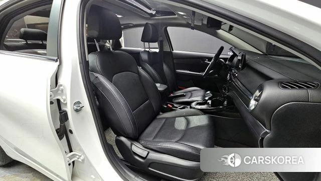 Kia Come New K3 id 4424836 из Кореи 18