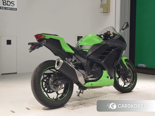 Проданный Kawasaki NINJA 250 2013 из Японии, фото 2
