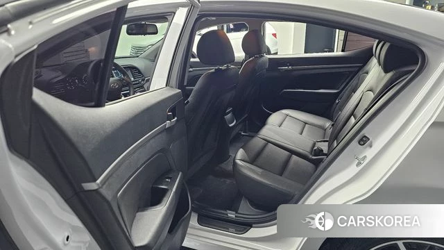 Hyundai The New Avante AD id 4203567 из Кореи 18